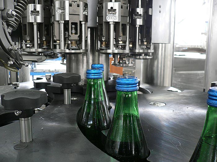 全自動(dòng)酒灌裝機